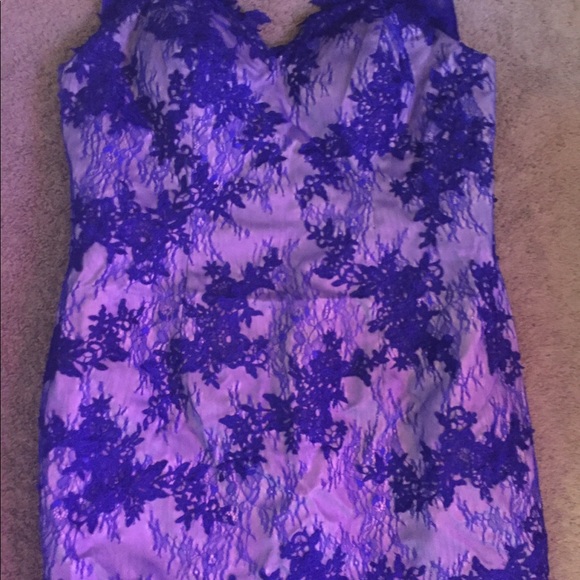 Prom dress - Picture 2 of 5